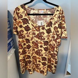 Brand New Classic T by LulaRoe